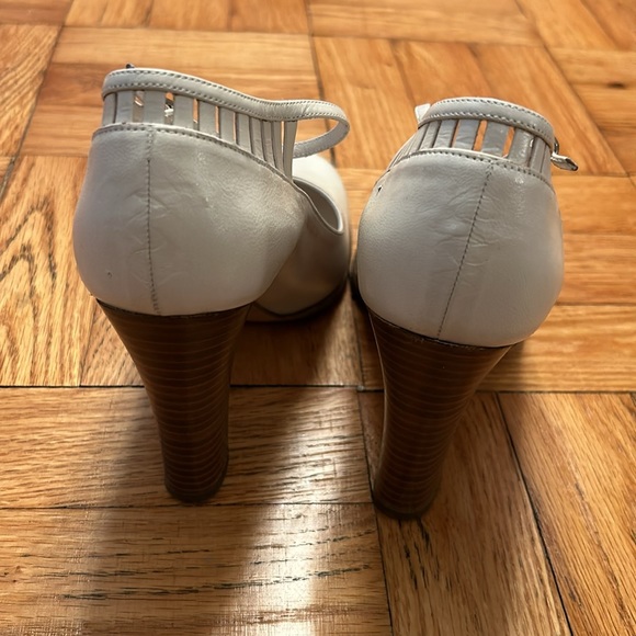 Marc Jacobs Bolla Capretto Heels Latte EUC size 37 - Picture 6 of 13